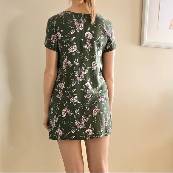 T-shirt dress olive green peony floral patterned - Picture 9 of 10